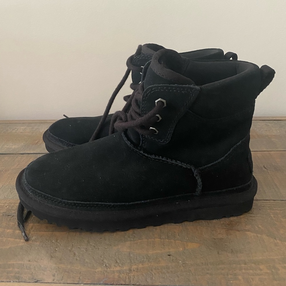 🔥🔥🔥 Ugg Sneaker Booties !!!